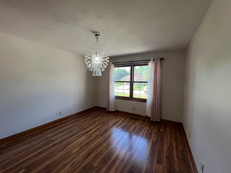 1004 Monarch Dr — Photo 30