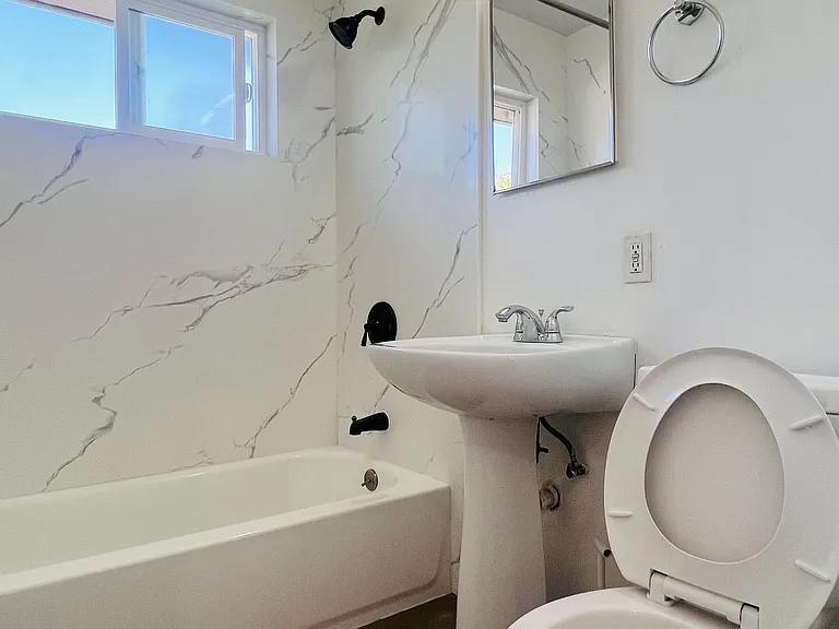 674 Lincoln St #4 — Photo 9