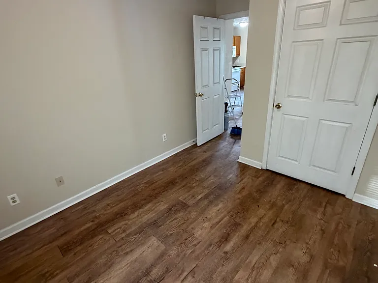 113 Hill St #B — Photo 8