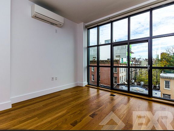 3rd image of 1040 Dean St #206A