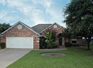 530 Ridgewood St, Lake Dallas, TX 75065