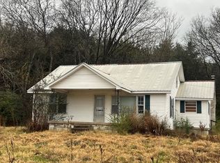 154 Wartrace Hwy, Pleasant Shade, TN 37145