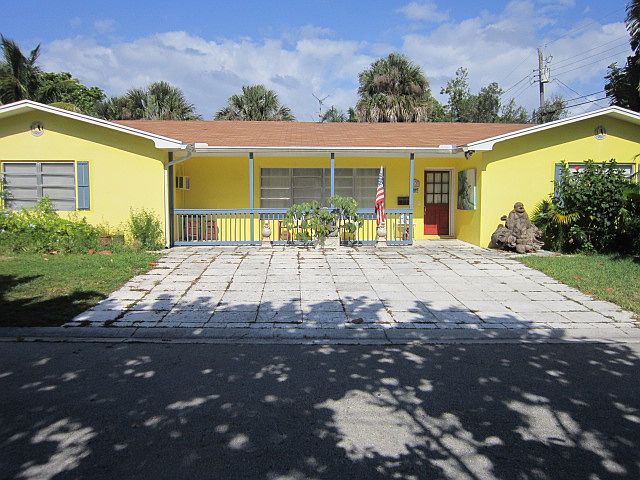 1st image of 12 S Swinton Cir