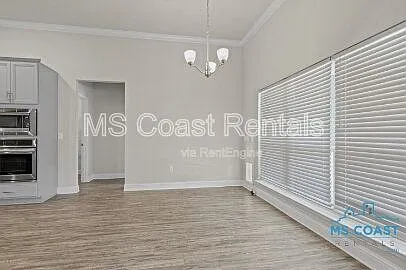 8712 Park Ridge Ct — Photo 16