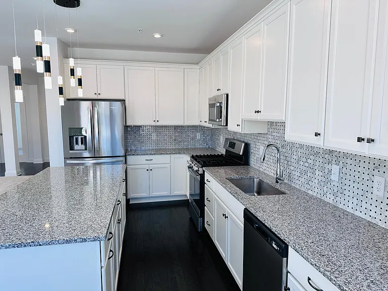 66 Ironwood Dr — Photo 2