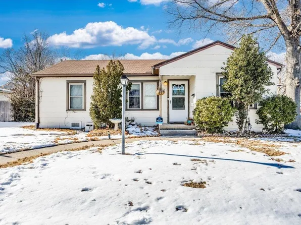 1901 Roanoke St, Wichita, KS 67218