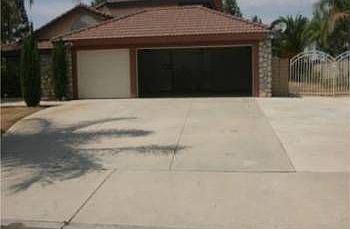 2nd image of 1207 Crestsprings Ln