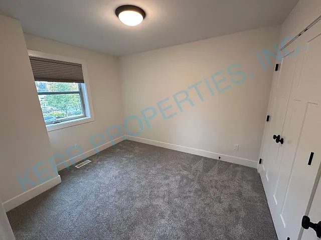 39775 Pleasant St — Photo 14