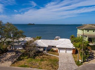 2246 Harbor View Dr, Dunedin, FL 34698