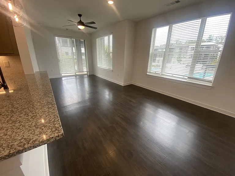 The Wren Apartments — Photo 203