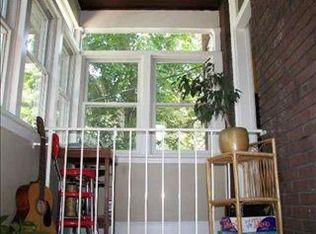 404 E Monroe St APT 2, Bloomington, IL 61701