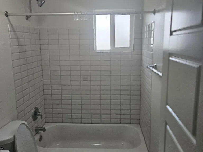 2108 E Fairmount Ave #19A — Photo 9