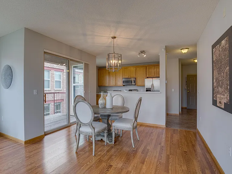 680 N 2nd St #406 — Photo 6