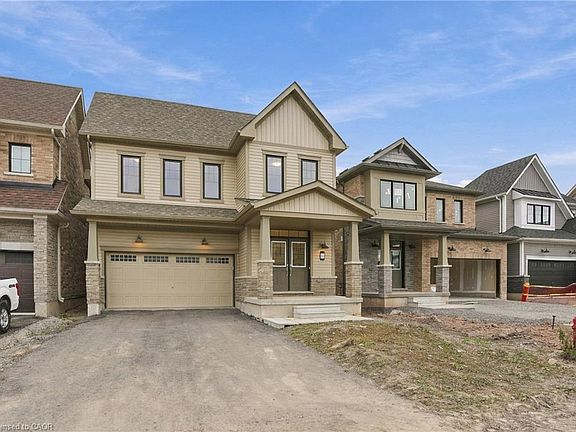 2nd image of 166 Aviron Cres