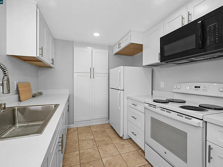 3659 Crow Canyon Rd — Photo 14