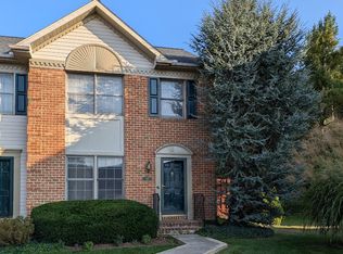 341 Cobblestone Ln, Lancaster, PA 17601