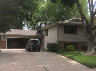 2119 W 36th St, Kearney, NE 68845