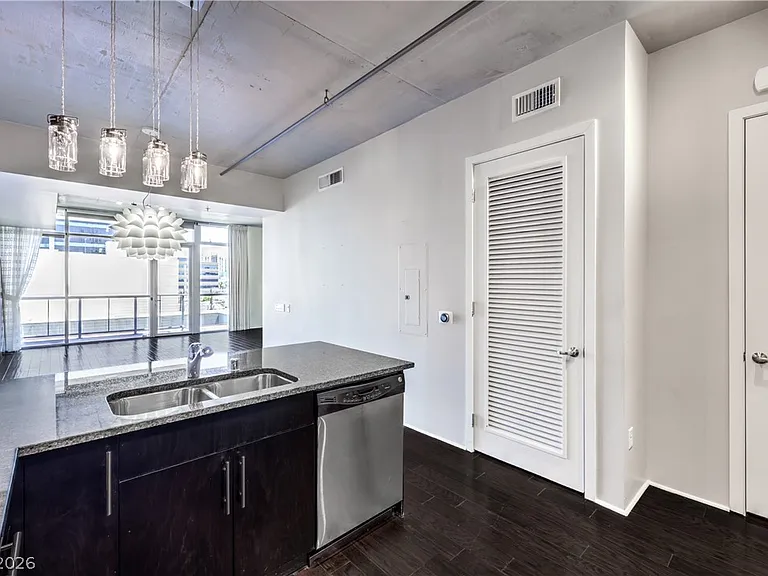 353 E Bonneville Ave #511 — Photo 9