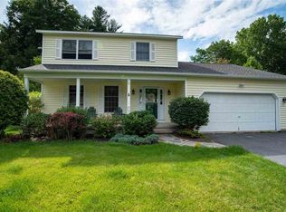 63 Lori Dr, Niskayuna, NY 12309