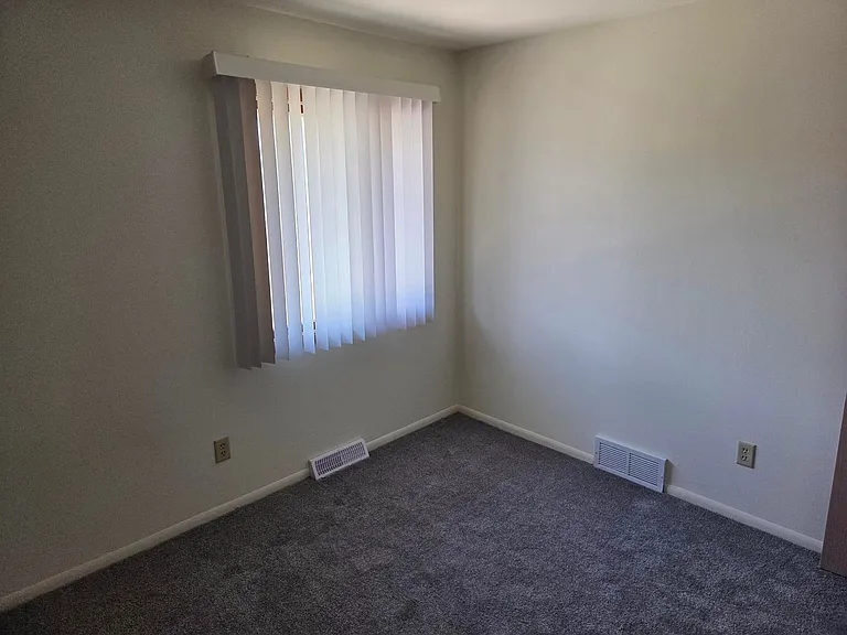 437 Concord Rd — Photo 6