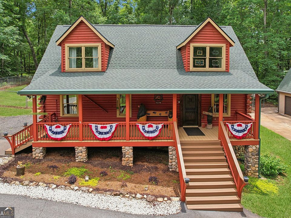 1st image of 85 Edgewater Dr