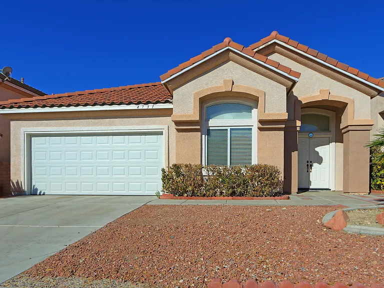 4731 Blue Moon Ln — Photo 18