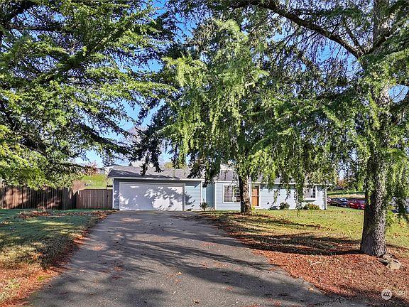 2nd image of 1148 Rockcress Drive SE