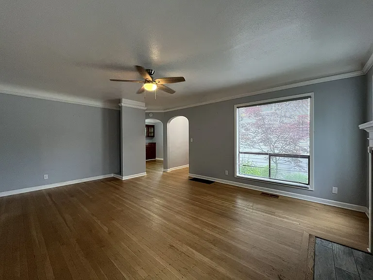 13208 NE Glisan St — Photo 20