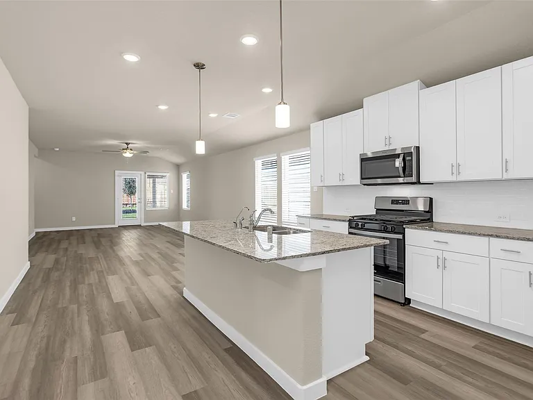 18095 Martin Pines Dr — Photo 7
