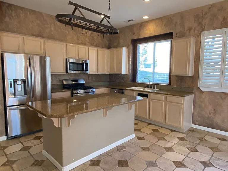 9780 Shadowstone Ct — Photo 4