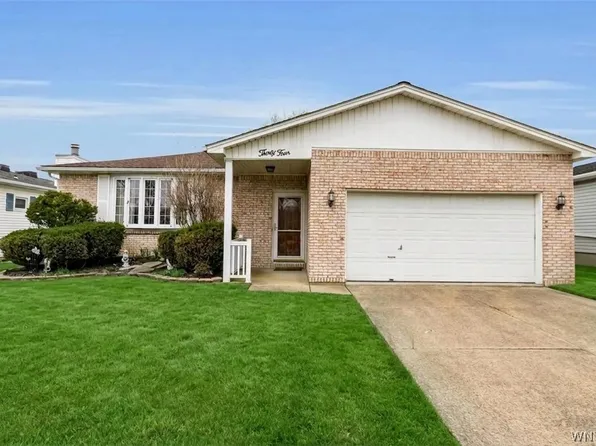 34 S Transit Hill Dr, Depew, NY 14043