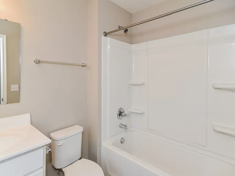 106 Norwich Ct — Photo 16