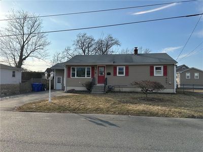 55 Swan St, East Providence, RI, 02914