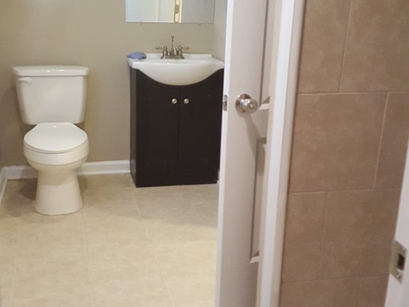 Downstairs Bathroom_11062015