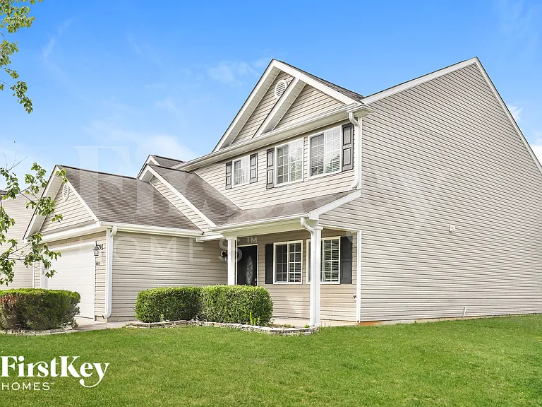 400 Walnut Crossing Dr — Photo 2