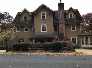 060 Laurel Hill Rd, Mountain Lakes, NJ 07046