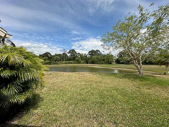 3rd image of 1544 SE Crayrich Court