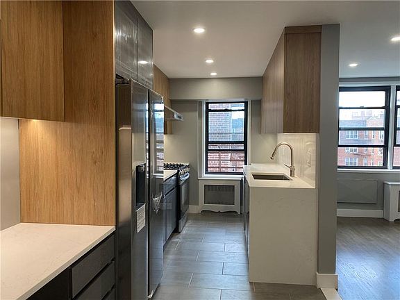 4th image of 143-40 Roosevelt Ave #7P