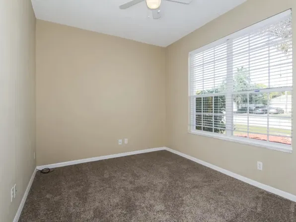 364 Fareham Dr, Venice, FL 34293