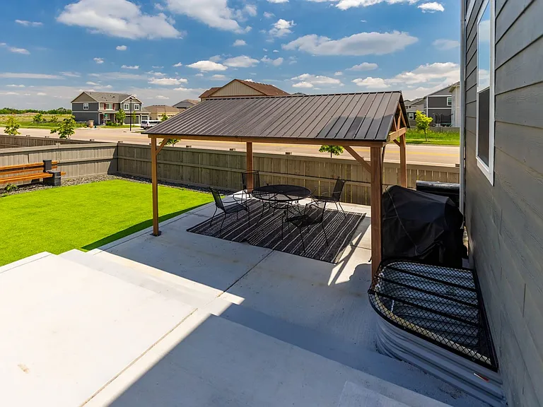 1464 Vantage Pkwy — Photo 45