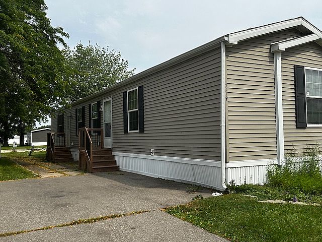 1st image of 7119 Acorn Cir #106
