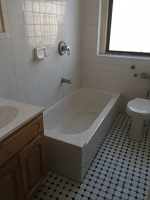 Rented by Uptown Flats LLC | media 17