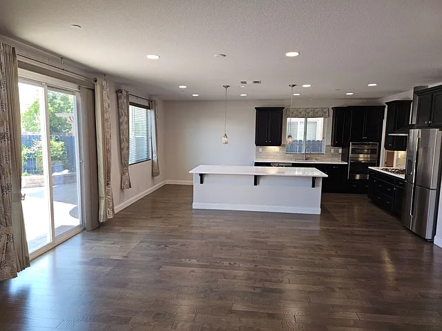 914 Wilderness Way — Photo 24