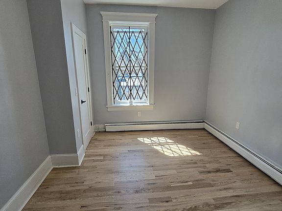 5th image of 81 Bostwick Ave #3R