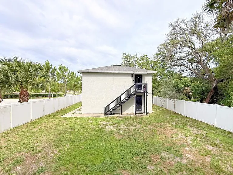 11705 North Dr #B — Photo 37