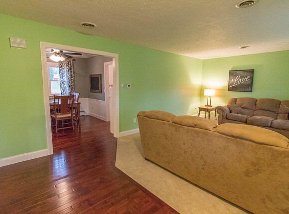 5th image of 2196 Haywood Dr