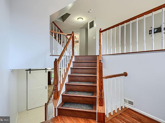 3rd image of 1204 Athens Ct