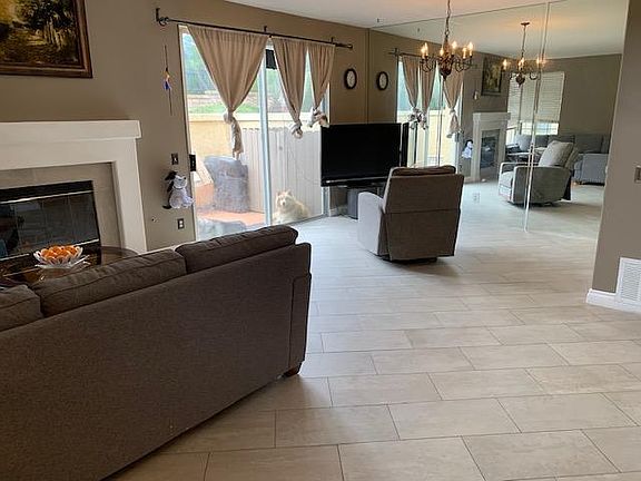 4th image of 10896 Creekbridge Pl
