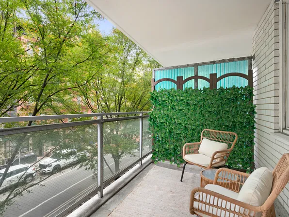 400 East 77th Street image 10 of 10