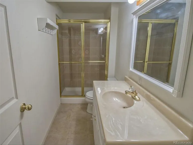 12478 E Wyoming Cir — Photo 5